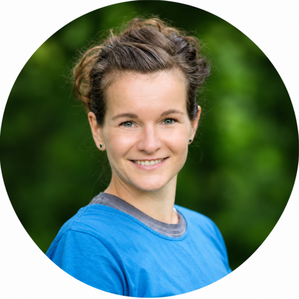 Foto von nancy Krüger mit Wald Hintergrund